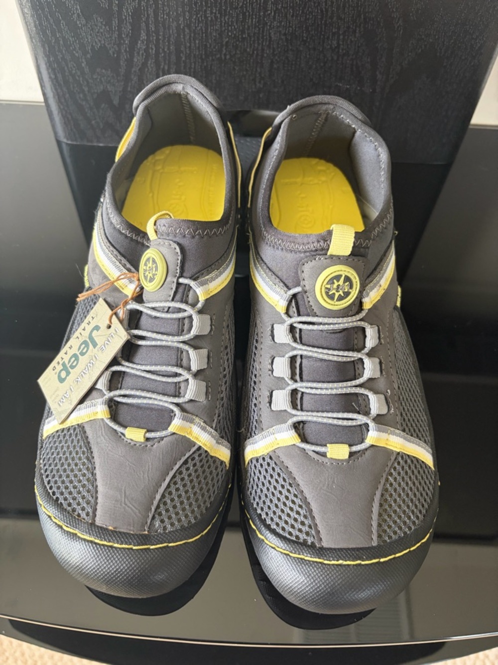 NEW J-41 womensGray & Yellow Casual Lace-Style Sneakers